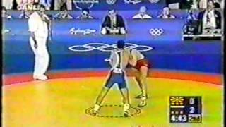 Magomed Ibragimov (MKD) vs Adam Saitiev (RUS), 2000 Olympic Games (bad quality)