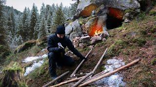 Building a Bushcraft Cave Shelter for Winter Survival | Wilderness Camping