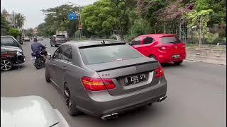 E63 AMG Acceleration sound! NA Power!