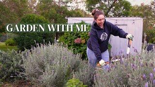 Spend a Few Days in the Garden With Me  Arranging Flowers, Pruning Lavender & New Product Releases