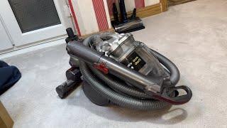 Dyson DC21 Motorhead vacuum cleaner - First Look & Brief testing