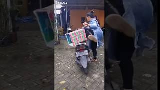 #3 tiktok lucu emak - emak naik motor