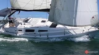 Hunter 33 'Tally Ho' sailing on Sydney Harbour - Sold by the Flagstaff Marine Yacht Brokerage