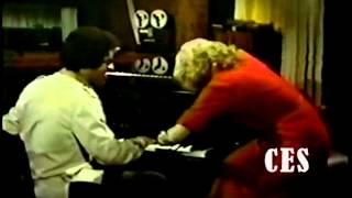 Stevie Wonder Sings To Barbra Walters