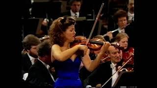 ANNE SOPHIE MUTTER (LIVE), Violin Concerto in A minor, Op. 82, Alexander Glazunov