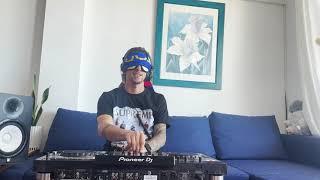 BLINDFOLDED MIX   GROOVY HOUSE ON THE COUCH   001   OVI VALENTINO