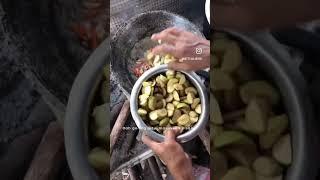 Tumis Pisang Muda Atas Dapur Kayu, Sedap Guna Pisang Lemak Manis