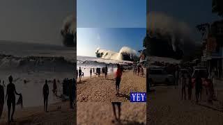 Tourist Captures Giant Tsunami Wave Approaching Beach #TidalWave #YesEpicYes #Ocean