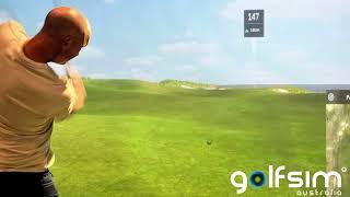 Uneekor QED premium golf simulator