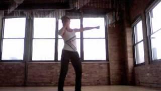 Cardio Dance Fitness to Bumpy Ride - Mohombi