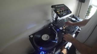 Pioneer DJM900NXS2: Underground Garage House (100% Vinyl)