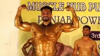 Muscular Posing : Vikram Soni