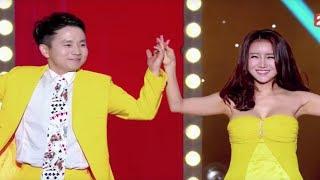 Ellie and Jeki : Quick Change Magic Act