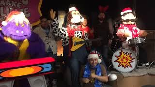 Mannequin Challenge Holiday Edition - Chuck E  Cheese Animatronics