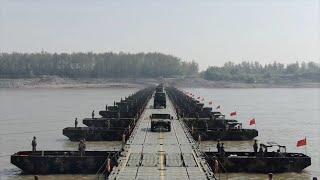 PLA conducts fast pontoon bridge installation drill over Yangtze River