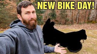 New Bike Day | What Did I Get? | KTM 990, Africa Twin, KLR 650 or V-strom 1000