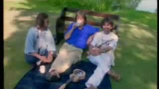 AIN´T  SHE SWEET-McCartne-RINGO AND Harrison ON  UKULELE(1994).mpg