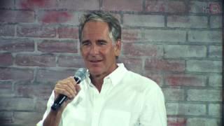 Nerd HQ 2016: Attacked by a Homeless Man (Scott Bakula Conversation Highlight)