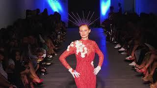 Desfile de Debora Velasquez en Alicante Fashion Week 2019