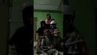 Bikin video sampe pipis