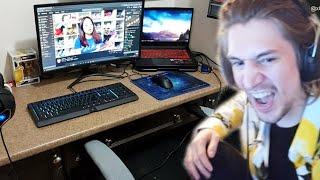 This madman games in their bathroom! - Viewer PC Setup Reviews #12 | xQcOW