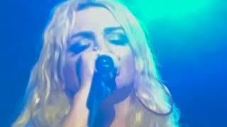 Scarlett La Queen-In the crowd (Live version)