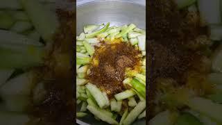 roz roz k khane se ho jao bore to banaiye ye masaledar chatpati turai ki sabji #food #recipe #yummy