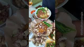 Bakso Raksasa di Jogja #infodhaharjogja #baksoraksasa #kulinerjogja #shorts