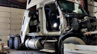 Rebuilding a Freightliner Cascadia/ cabin repair / video nr.3