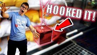 FIRST TRY HOOK TO WIN CLAW MACHINE! Round 1 Arcade Games