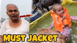 Ye Jacket To Must Hai Pool Me Jaan Bachane Vali Papa Ke Sath Khet Me Gaya