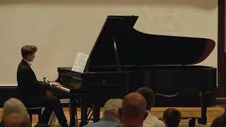 Robert Bruns, piano