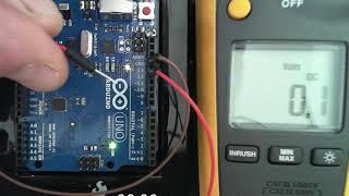 Arduino Software and Hardware Part 1 :  Flash an LED