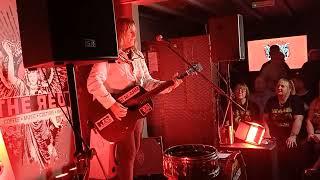 68 guns Mike Peters live in The Red Dyserth 2024