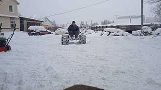 Гусеничный вездеход на основе двух редукторов от мотоблока.