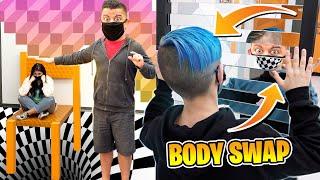 MUSEUM OF ILLUSIONS! WE SHRANK MOM + SWAPED BODY PARTS (FUNhouse Family Vlog)