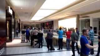 iPhone 5s / 5c Launch Line at Apple Store!