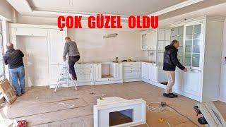 HATİCE HANIM SEYİT KARDEŞİMİN MUTFAK DOLAPLARINA BAKIYOR ÇOK BEĞENDİ