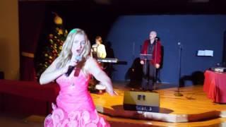 CARMEN MEDLEY - Julia & Romeo SALENO at the New Year's Eve Party 2016