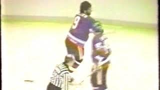 Clark Gillies Vs Ed Hospodar 12.30.81