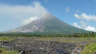 Mayon Volcano December 27, 2009 10:40AM