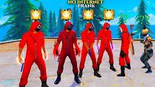 Squid Game in Free Fire  No Internet Prank with Squid Game Dress