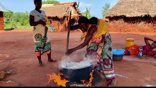 African Village Life#cooking Organic Vegetable Beans Served With Corn Flour For Dinner For Orphans