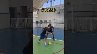 Aprenda esse drible para fazer na ala ️#futebol #skills #tutorial #futsal