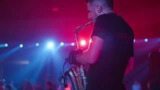 sax and groove music band performance Novomatic