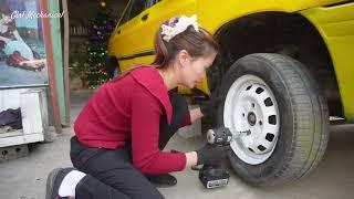 Genius girl: Repairs and maintains her car and sells it to a regular customer 