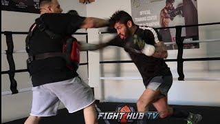 JORGE LINARES FIRES TECHNICAL COMBINATIONS DURING MITT WORKOUT FOR VASYL LOMACHENKO FIGHT