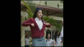 YANG LAGI VIRA//Cewek joget......