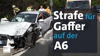 Strafe für Unfall-Gaffer auf der A6 | BR24