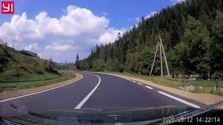 Дорога Яремче - Ворохта. Карпаты / Road Yaremche - Vorokhta. Carpathians.Ukraine